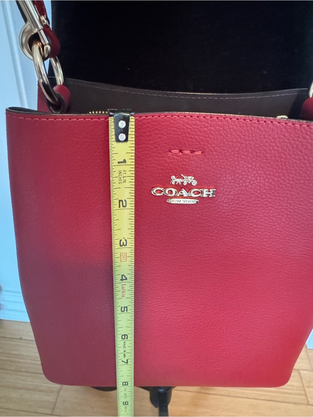 Coach Red Pebbled Leather Shoulder Bucket Bag with Gold Tone Logo - Picture 8 of 9